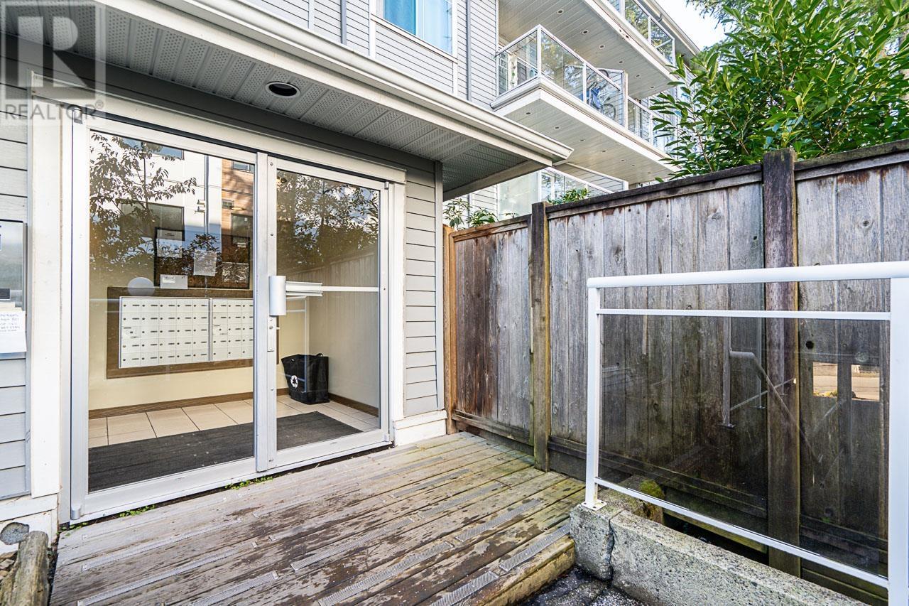 403 11671 Fraser Street, Maple Ridge, British Columbia  V2X 6C4 - Photo 5 - R2974253