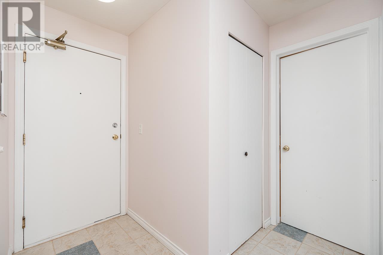 403 11671 Fraser Street, Maple Ridge, British Columbia  V2X 6C4 - Photo 8 - R2974253