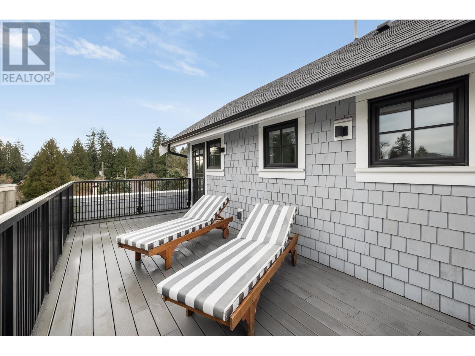 15 1133 Ridgewood Drive, North Vancouver, British Columbia  V7R 0A5 - Photo 38 - R2974458