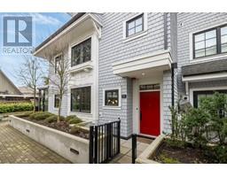 15 1133 RIDGEWOOD DRIVE, North Vancouver, British Columbia