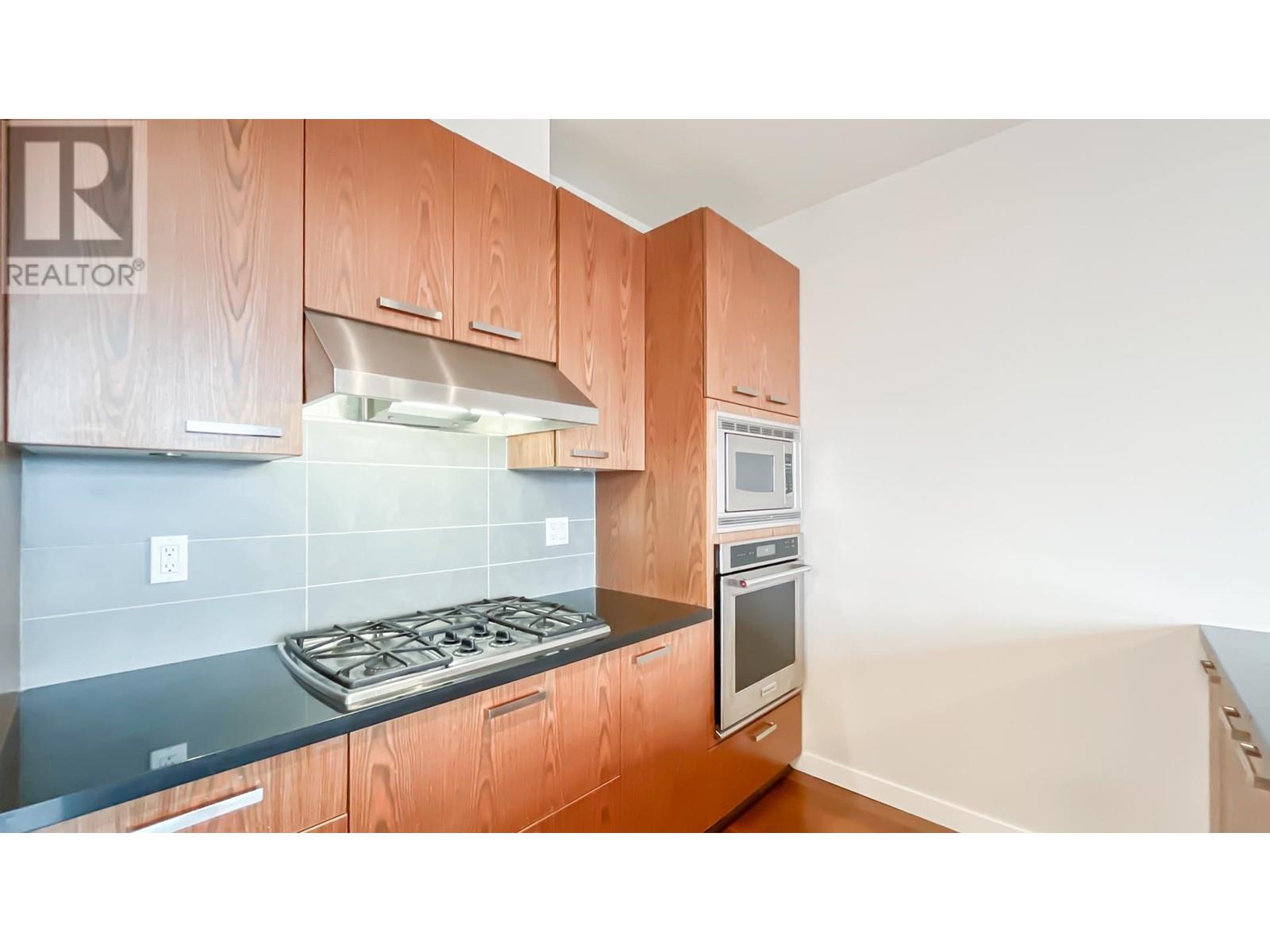 Listing Picture 7 of 22 : 611 3228 TUPPER STREET, Vancouver / 溫哥華 - 魯藝地產 Yvonne Lu Group - MLS Medallion Club Member