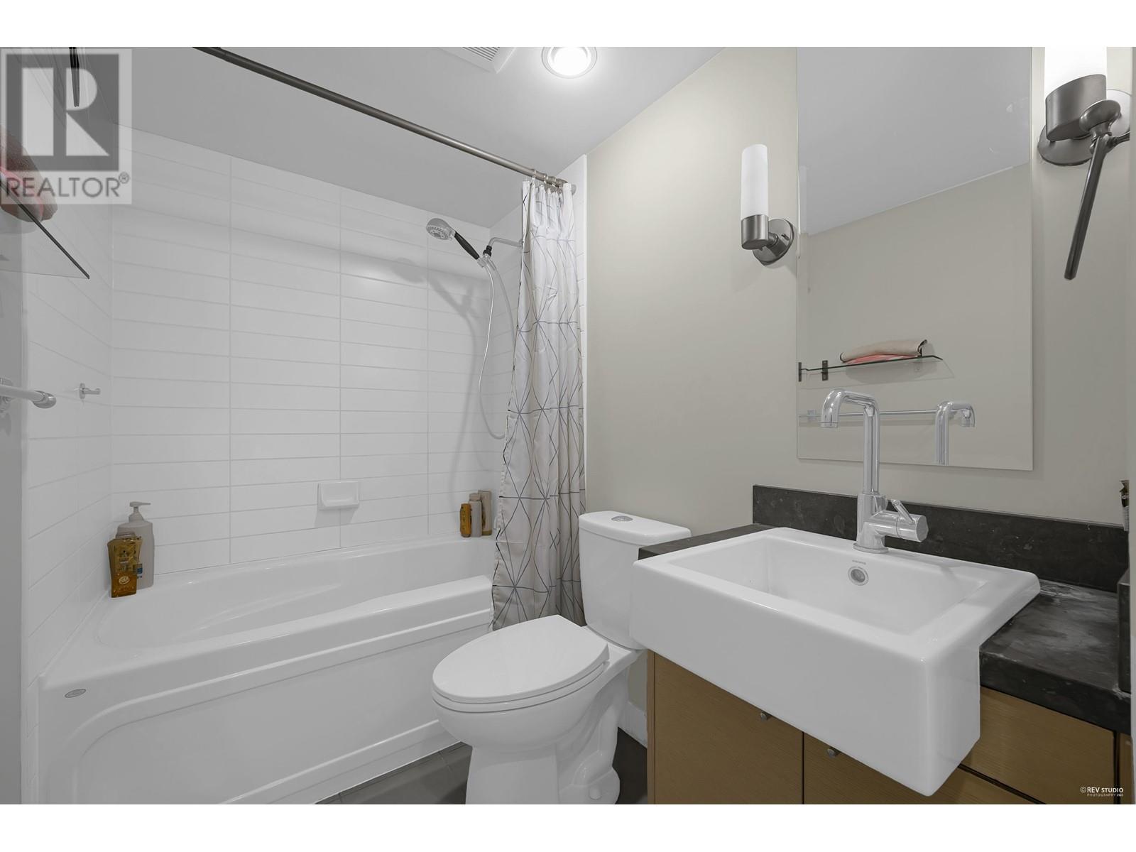 1802 9188 Cook Road, Richmond, British Columbia  V6Y 4M1 - Photo 2 - R2974509