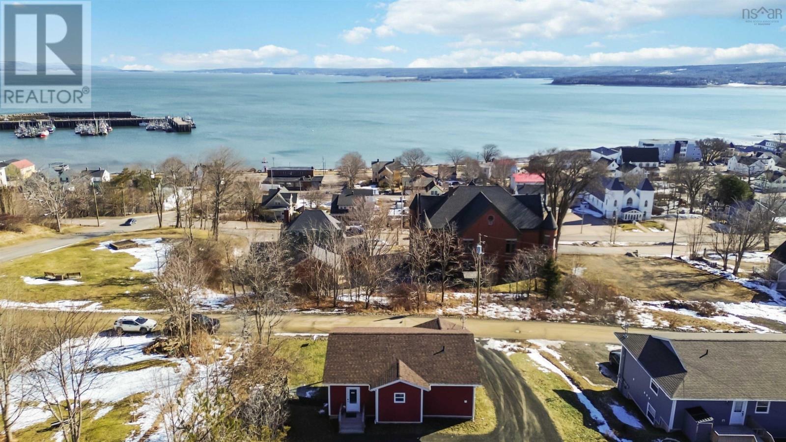 109 Second Avenue, Digby, Nova Scotia  B0V 1A0 - Photo 2 - 202504311