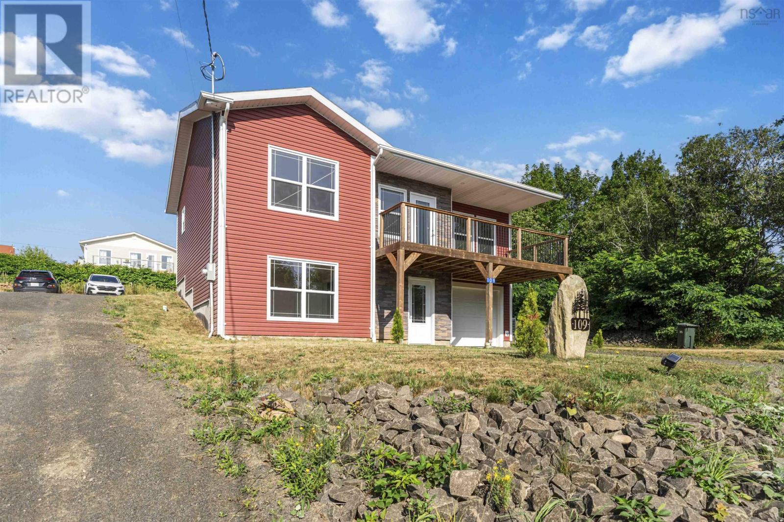 109 Second Avenue, Digby, Nova Scotia  B0V 1A0 - Photo 3 - 202504311