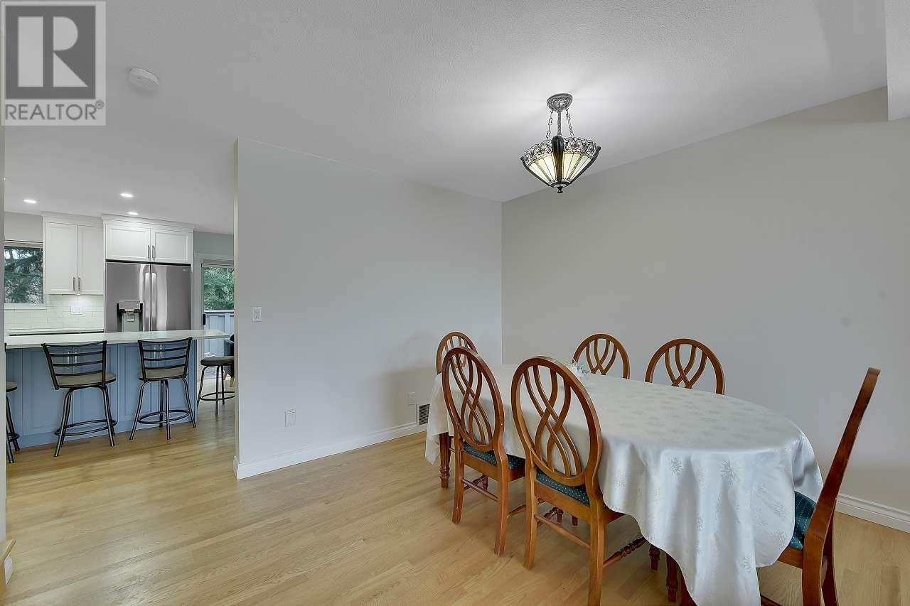 120 2998 Robson Drive, Coquitlam, British Columbia  V3E 2X6 - Photo 4 - R2973036