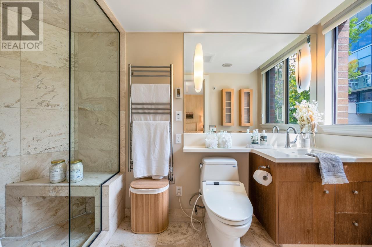 306 1575 W 10th Avenue, Vancouver, British Columbia  V6J 5L1 - Photo 19 - R2974437