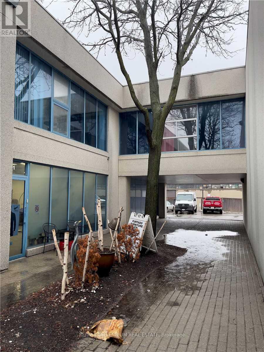 22 - 130 Industry Street, Toronto, Ontario  M6M 5G3 - Photo 1 - W12004764