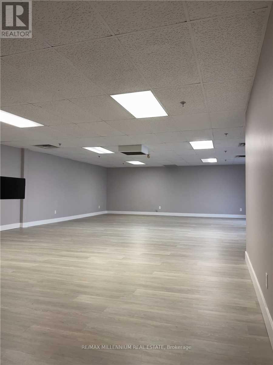 22 - 130 Industry Street, Toronto, Ontario  M6M 5G3 - Photo 4 - W12004764
