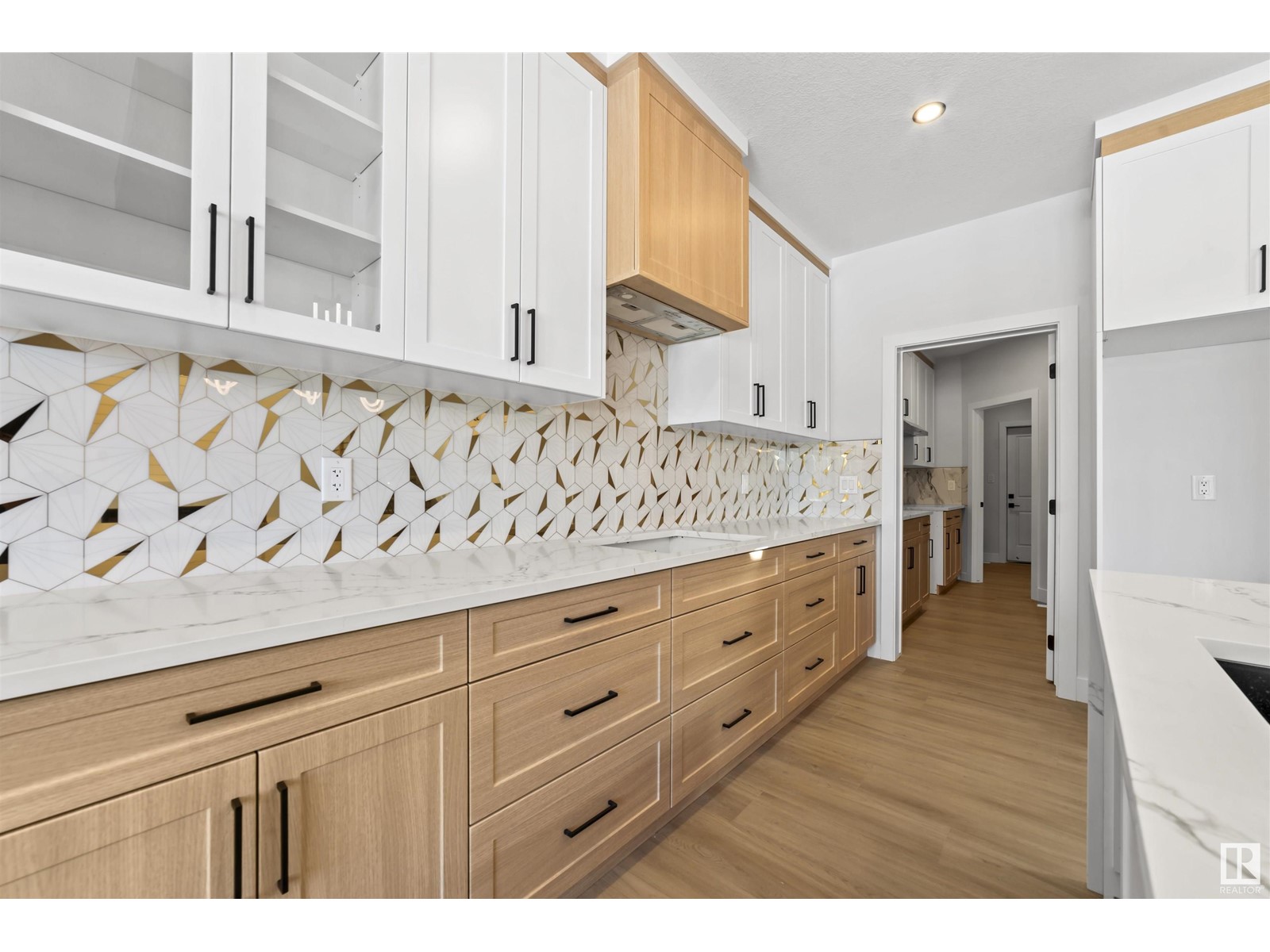 Property at 194 CAVANAGH COMMON SW image 2