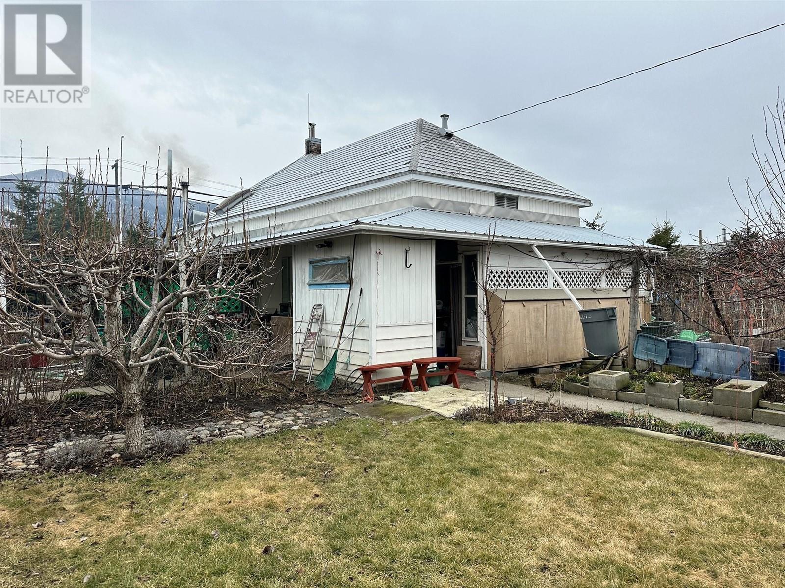 1625 68th Avenue, Grand Forks, British Columbia  V0H 1H0 - Photo 38 - 10337550