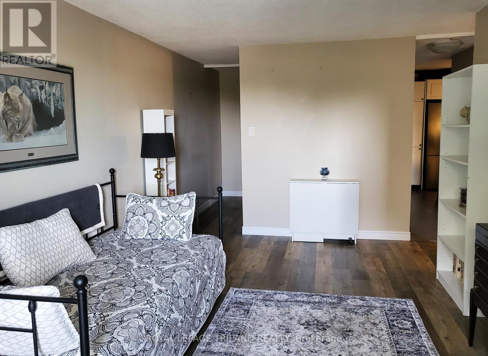 Property at 307 - 1104 JALNA BOULEVARD image 3