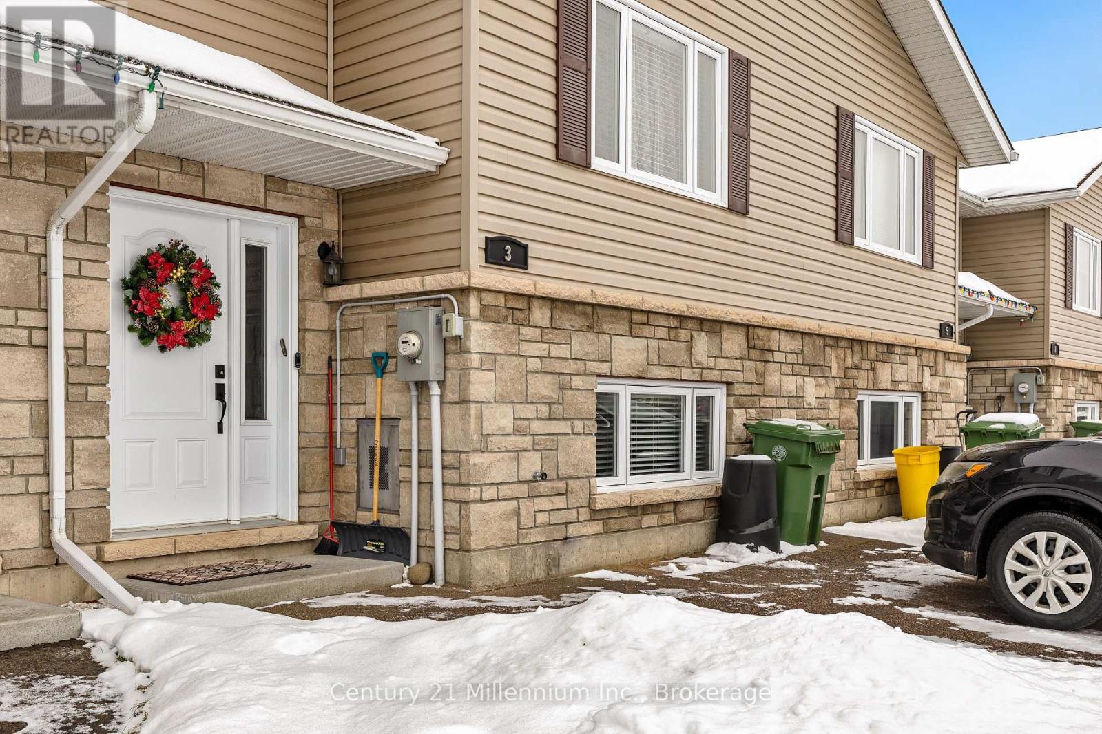 3 William Thomas Drive, Petawawa, Ontario  K8H 0C1 - Photo 3 - X12004900