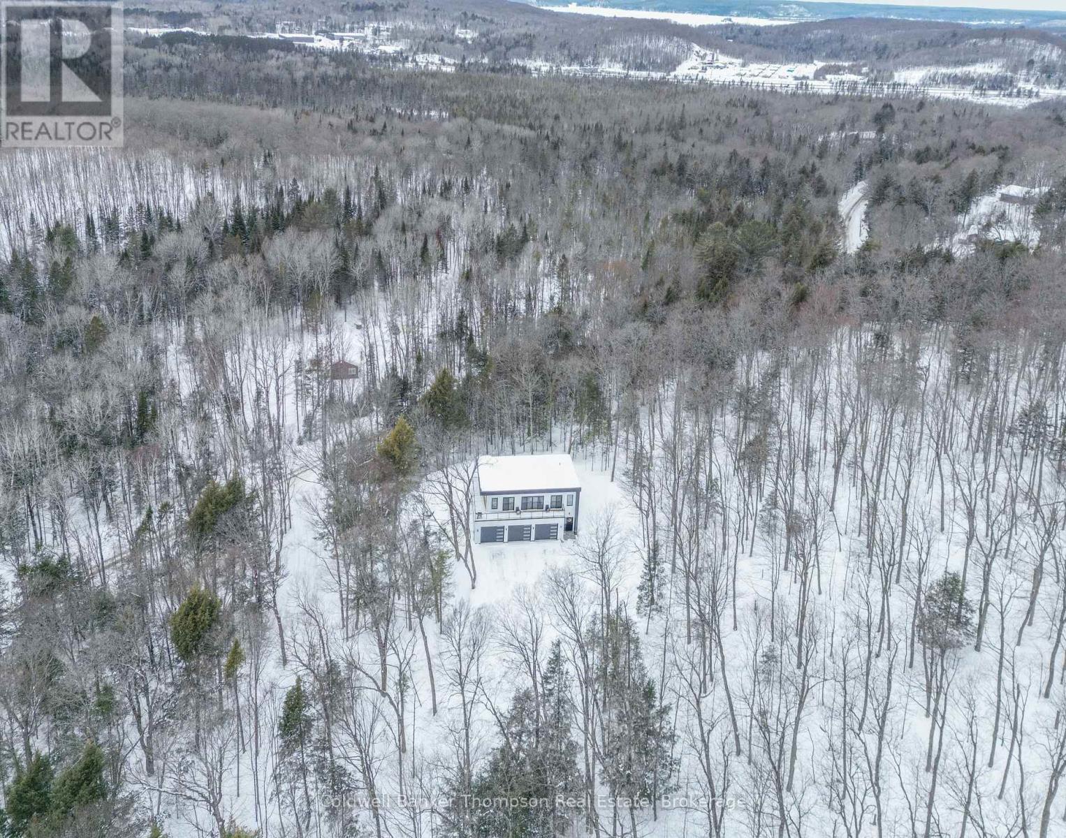 203 Lindgren Road E, Huntsville, Ontario  P1H 1Y6 - Photo 3 - X12004929