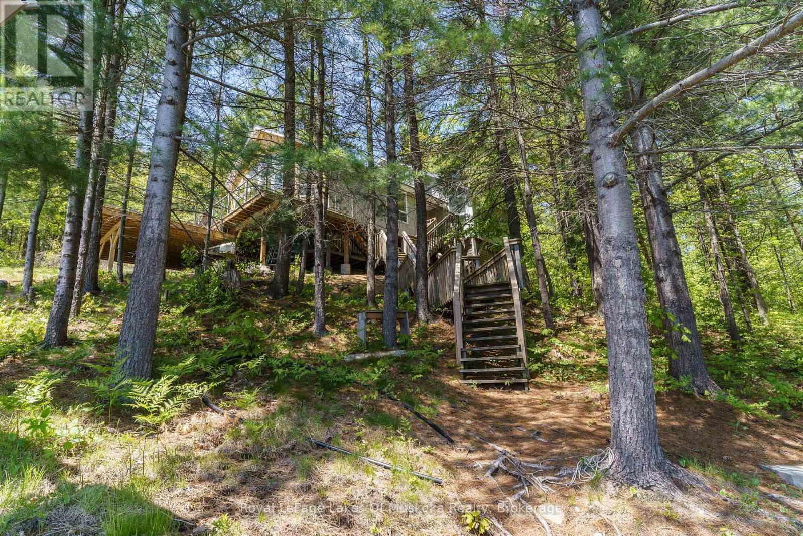 22 Mile Island, Gravenhurst, Ontario  P0E 1G0 - Photo 17 - X12004975