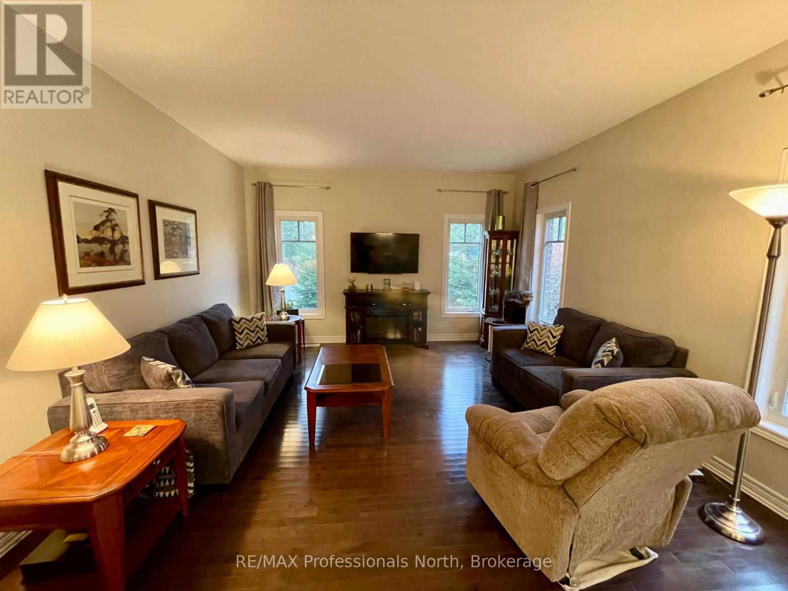 1 Prestwick Drive, Huntsville, Ontario  P1H 0C2 - Photo 18 - X12003601