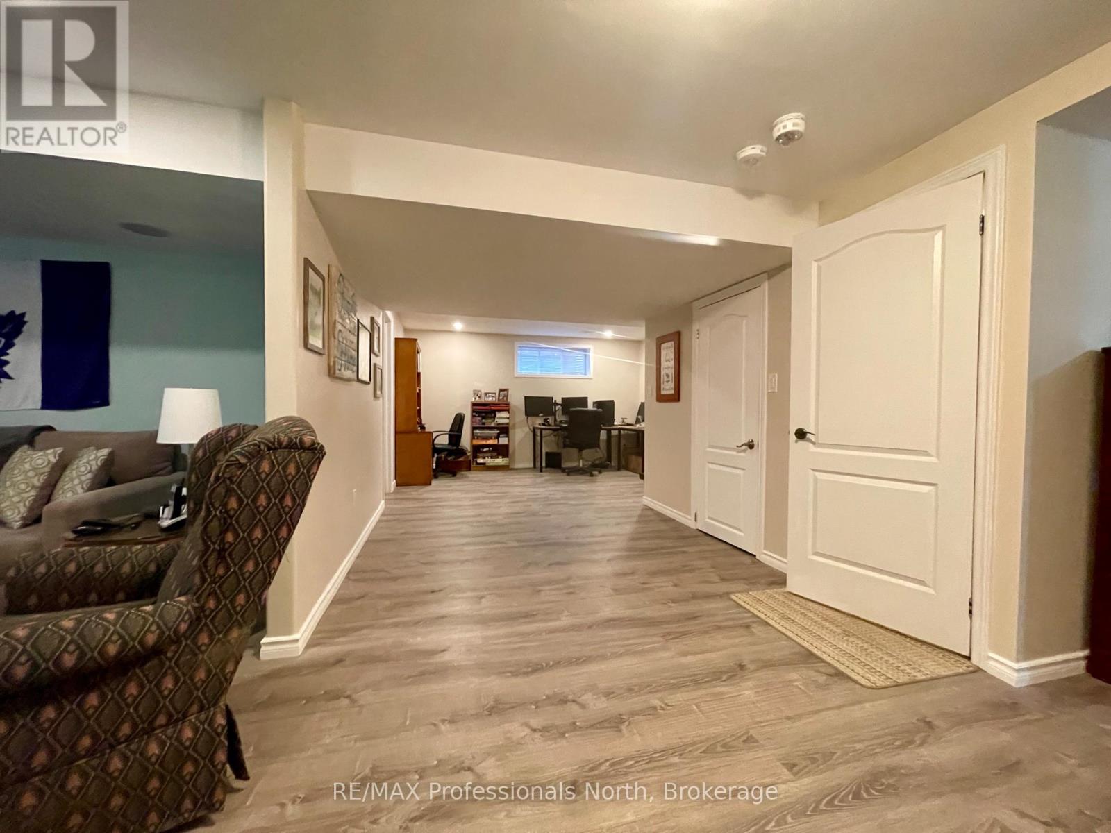 1 Prestwick Drive, Huntsville, Ontario  P1H 0C2 - Photo 28 - X12003601