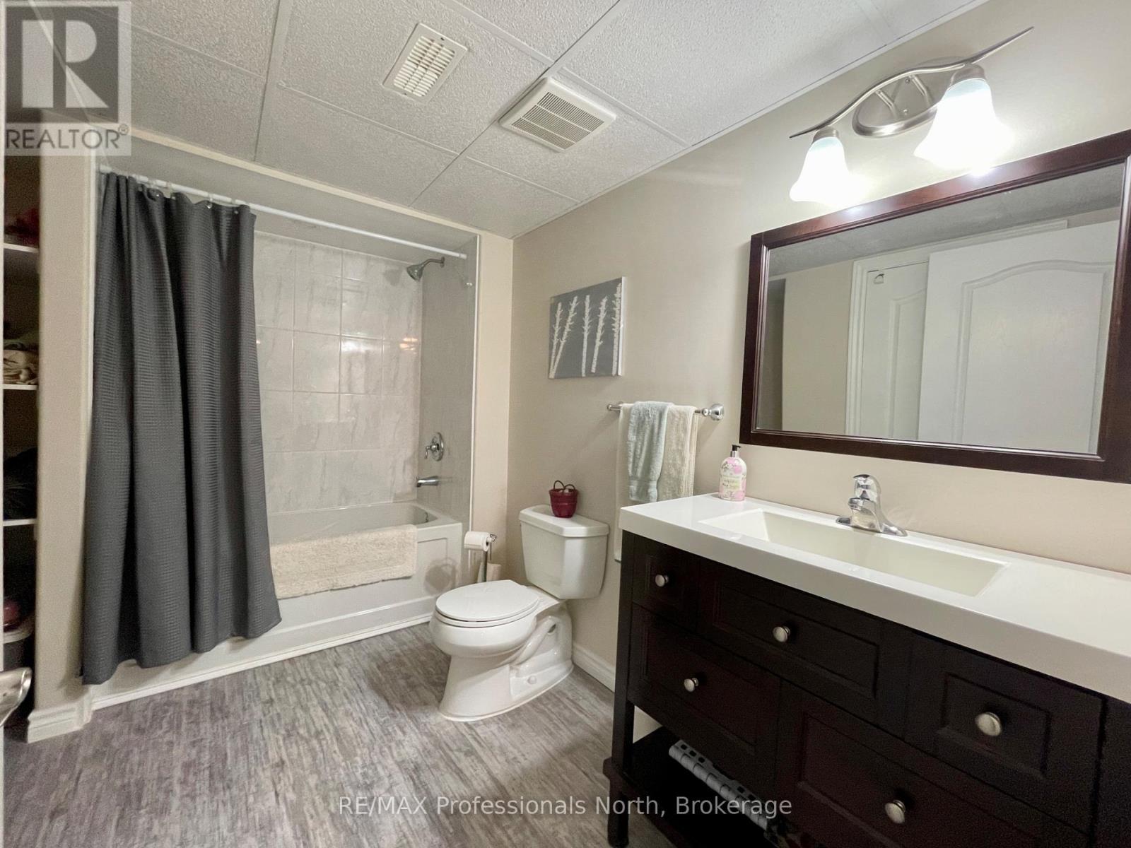 1 Prestwick Drive, Huntsville, Ontario  P1H 0C2 - Photo 37 - X12003601