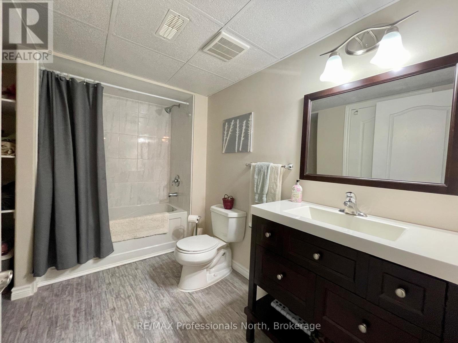 1 Prestwick Drive, Huntsville, Ontario  P1H 0C2 - Photo 39 - X12003601