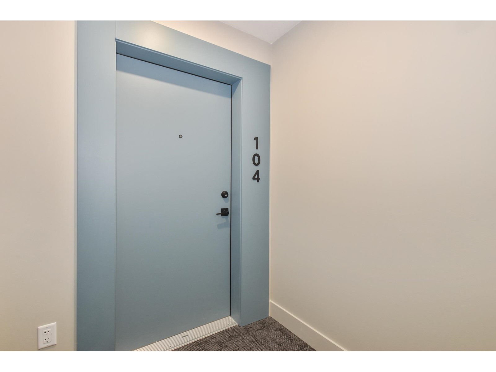 104 45505 Campus Drive, Garrison Crossing, Chilliwack, British Columbia  V2R 6L2 - Photo 2 - R2974530