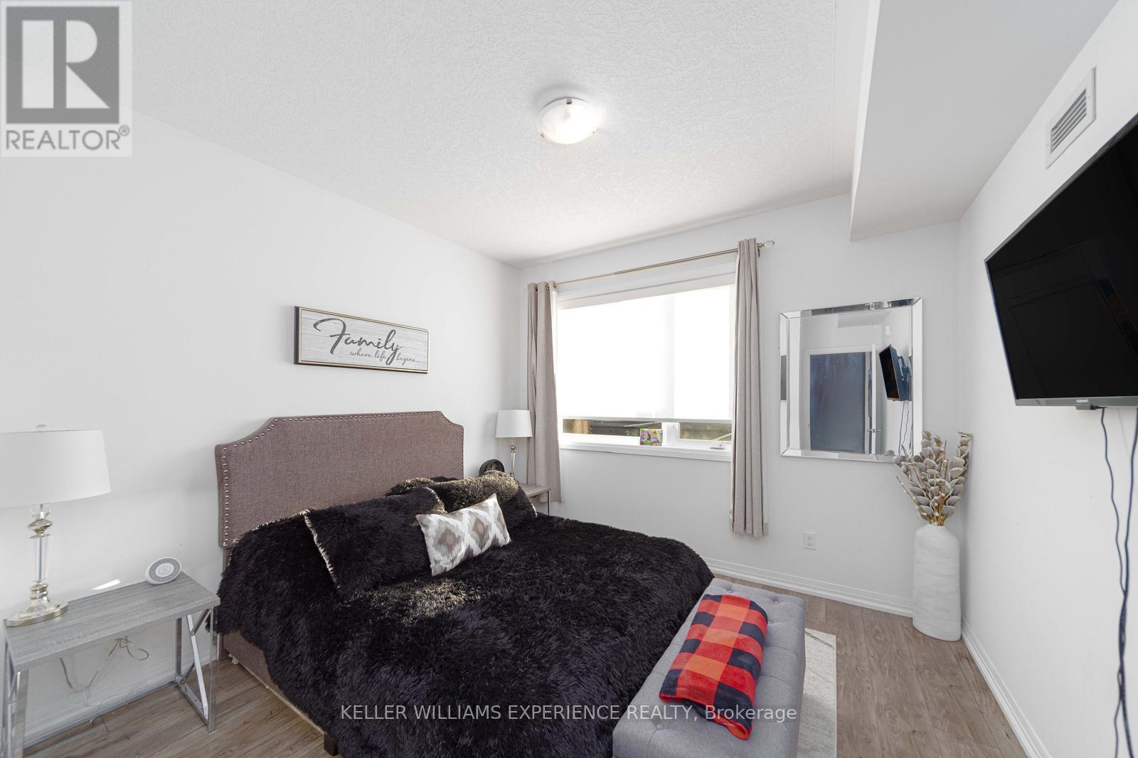 Property at 308 - 295 CUNDLES ROAD E image 5