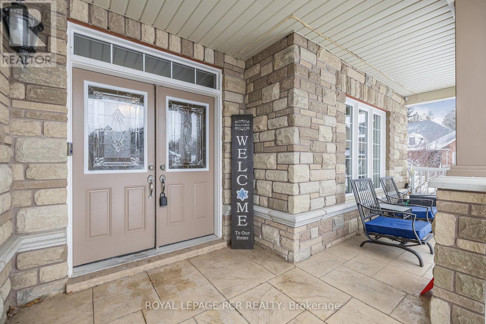 Property at 2 LITTLEBROOK LANE image 2