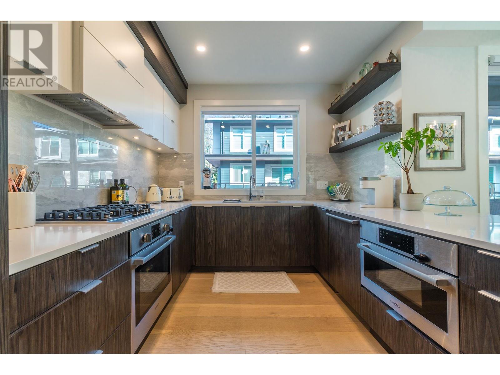 8 933 Premier Street, North Vancouver, British Columbia  V7J 0E4 - Photo 14 - R2974275