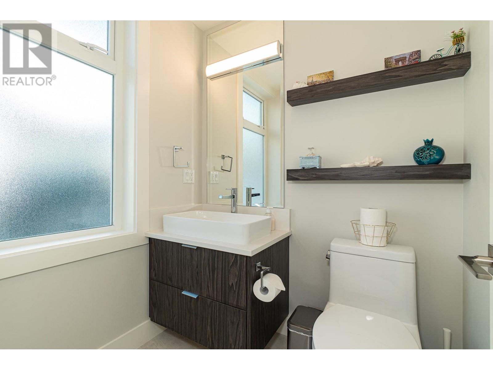 8 933 Premier Street, North Vancouver, British Columbia  V7J 0E4 - Photo 36 - R2974275