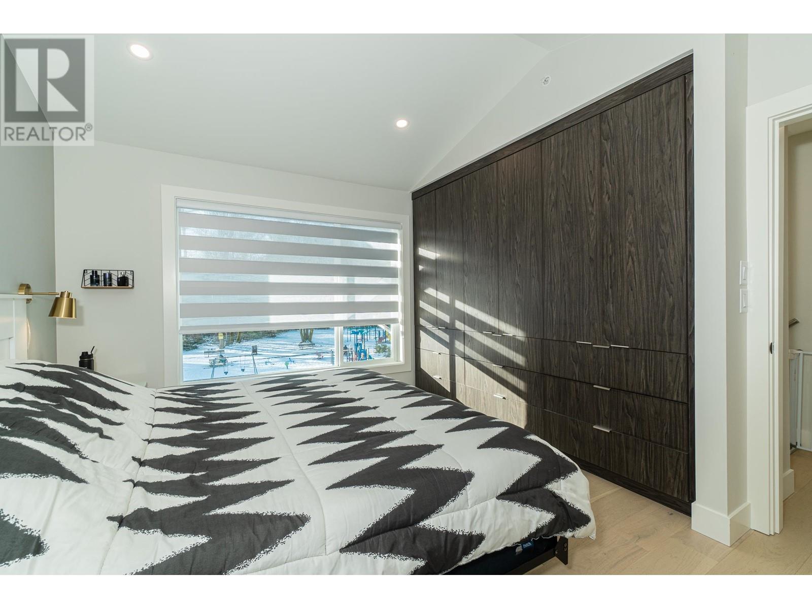 8 933 Premier Street, North Vancouver, British Columbia  V7J 0E4 - Photo 26 - R2974275