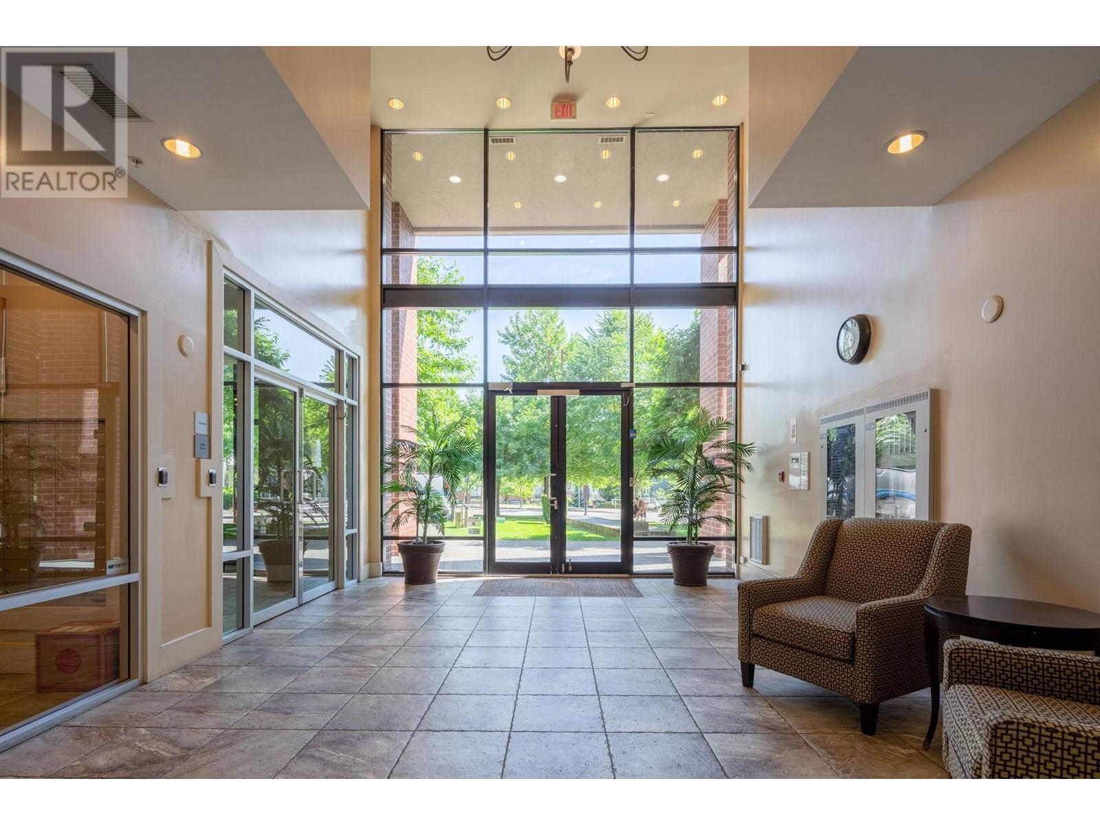 1504 11 E Royal Avenue, New Westminster, British Columbia  V3L 0A8 - Photo 4 - R2974308