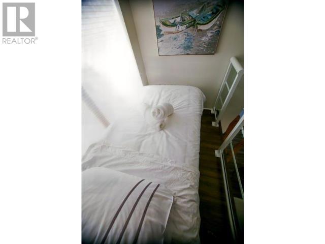 Listing Picture 10 of 21 : 502 933 SEYMOUR STREET, Vancouver / 溫哥華 - 魯藝地產 Yvonne Lu Group - MLS Medallion Club Member