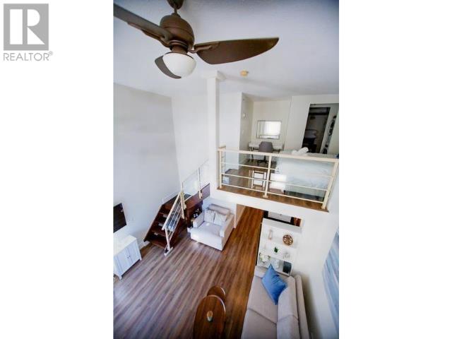 Listing Picture 12 of 21 : 502 933 SEYMOUR STREET, Vancouver / 溫哥華 - 魯藝地產 Yvonne Lu Group - MLS Medallion Club Member