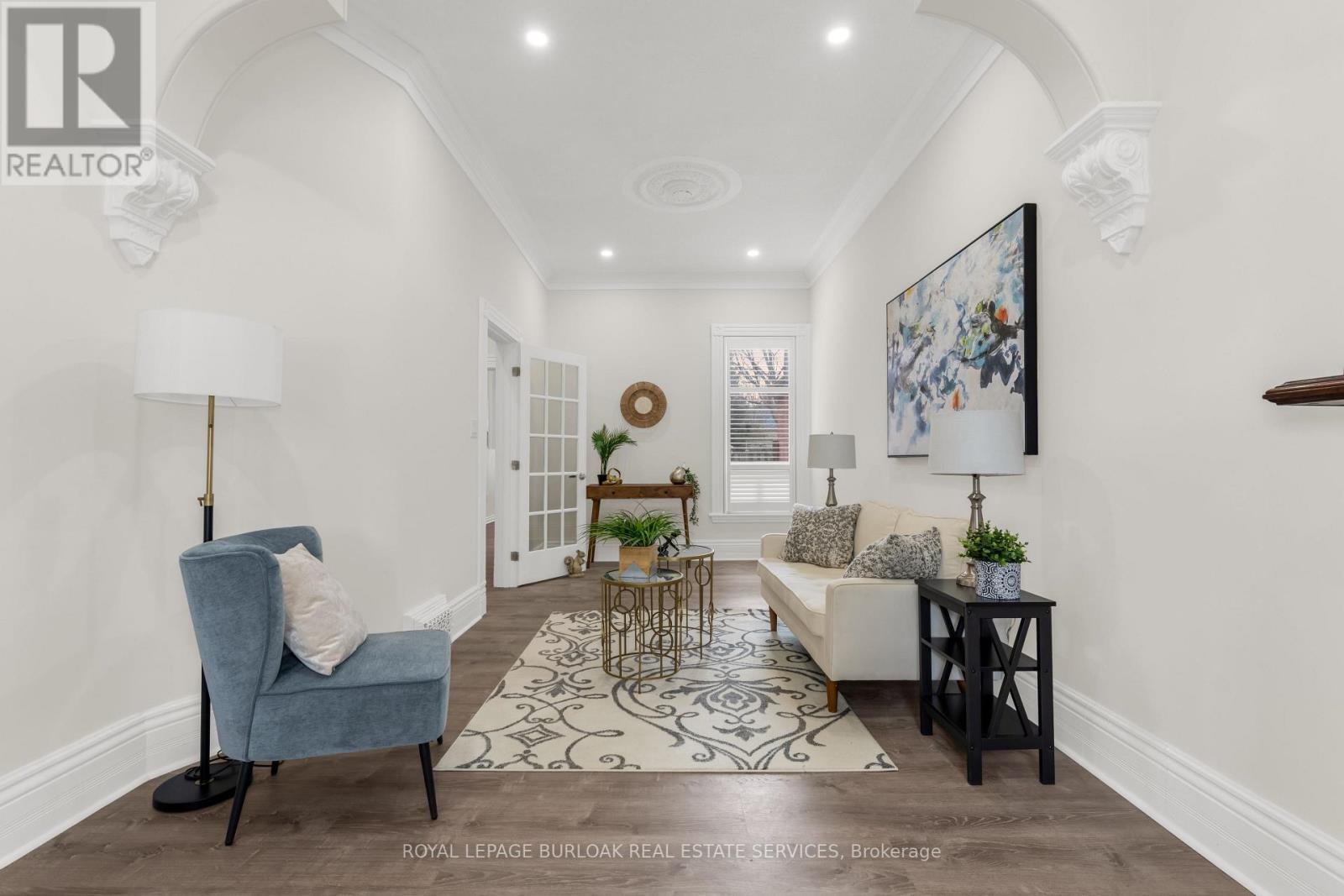 Property at 16 MURRAY STREET E image 4