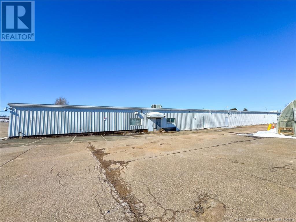 170 Doak Road, Fredericton, New Brunswick  E3C 2G2 - Photo 1 - NB113076