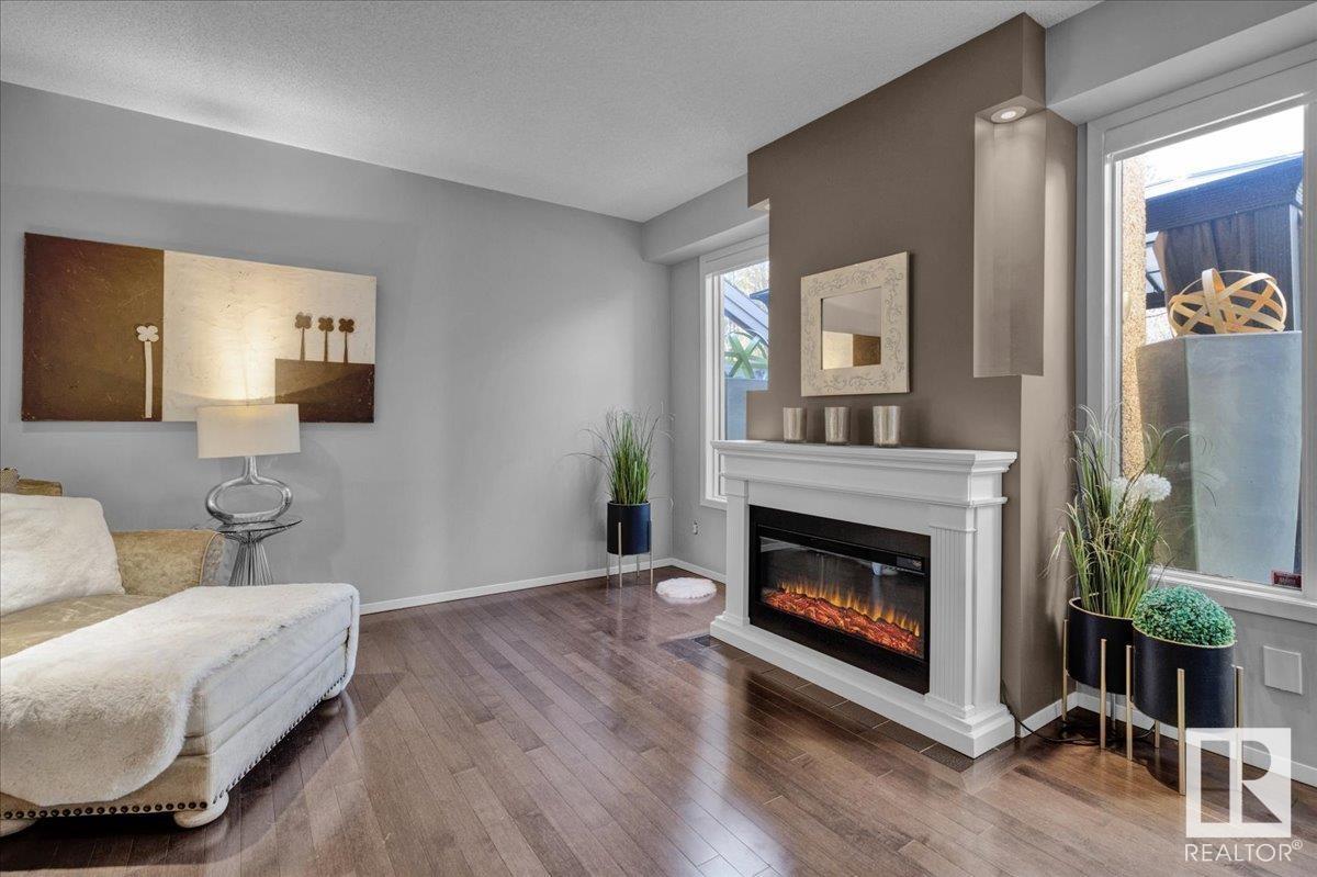Property at 168 WEAVER DR NW image 1
