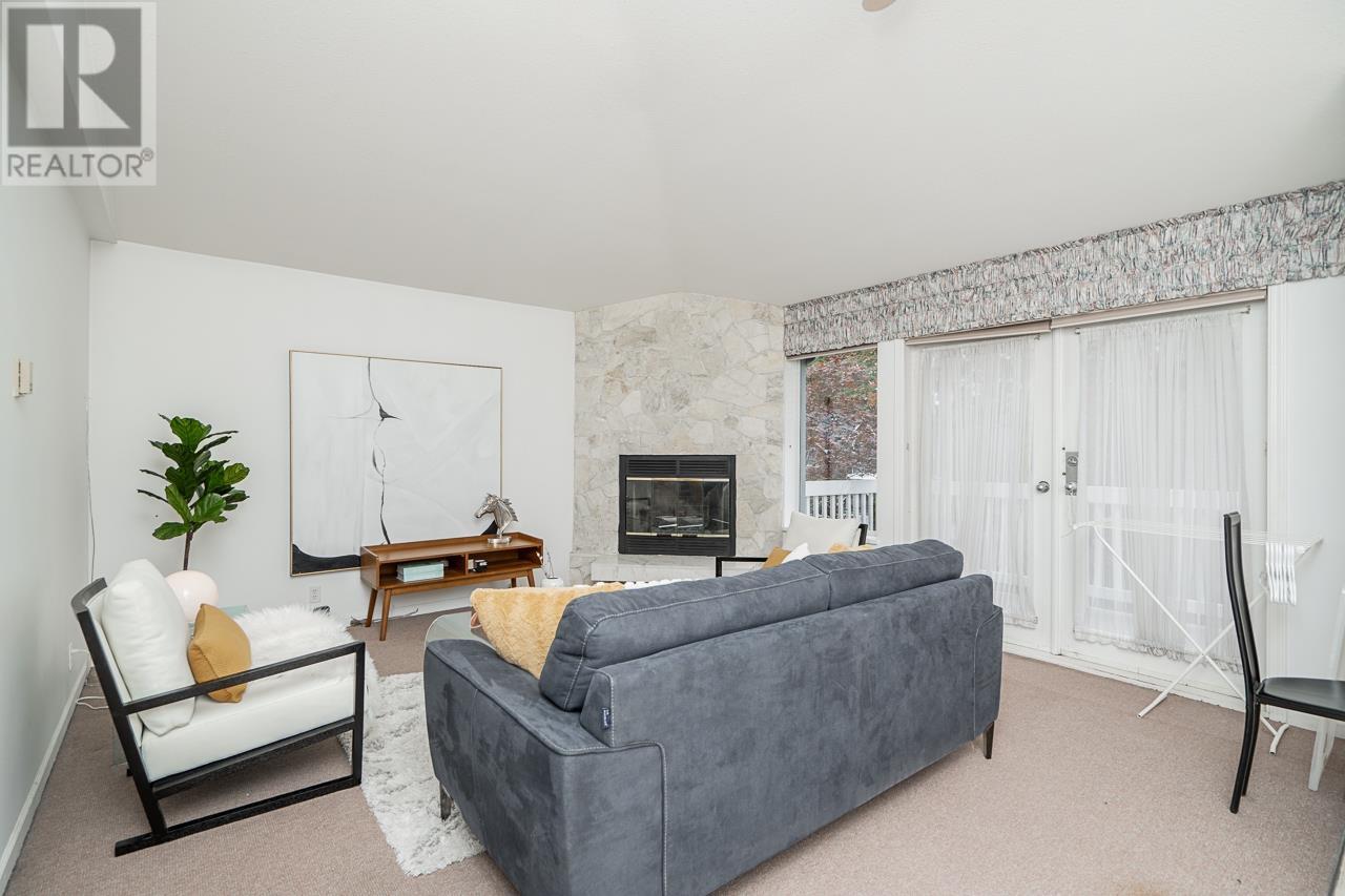 Listing Picture 11 of 38 : 825 W 23RD AVENUE, Vancouver / 溫哥華 - 魯藝地產 Yvonne Lu Group - MLS Medallion Club Member