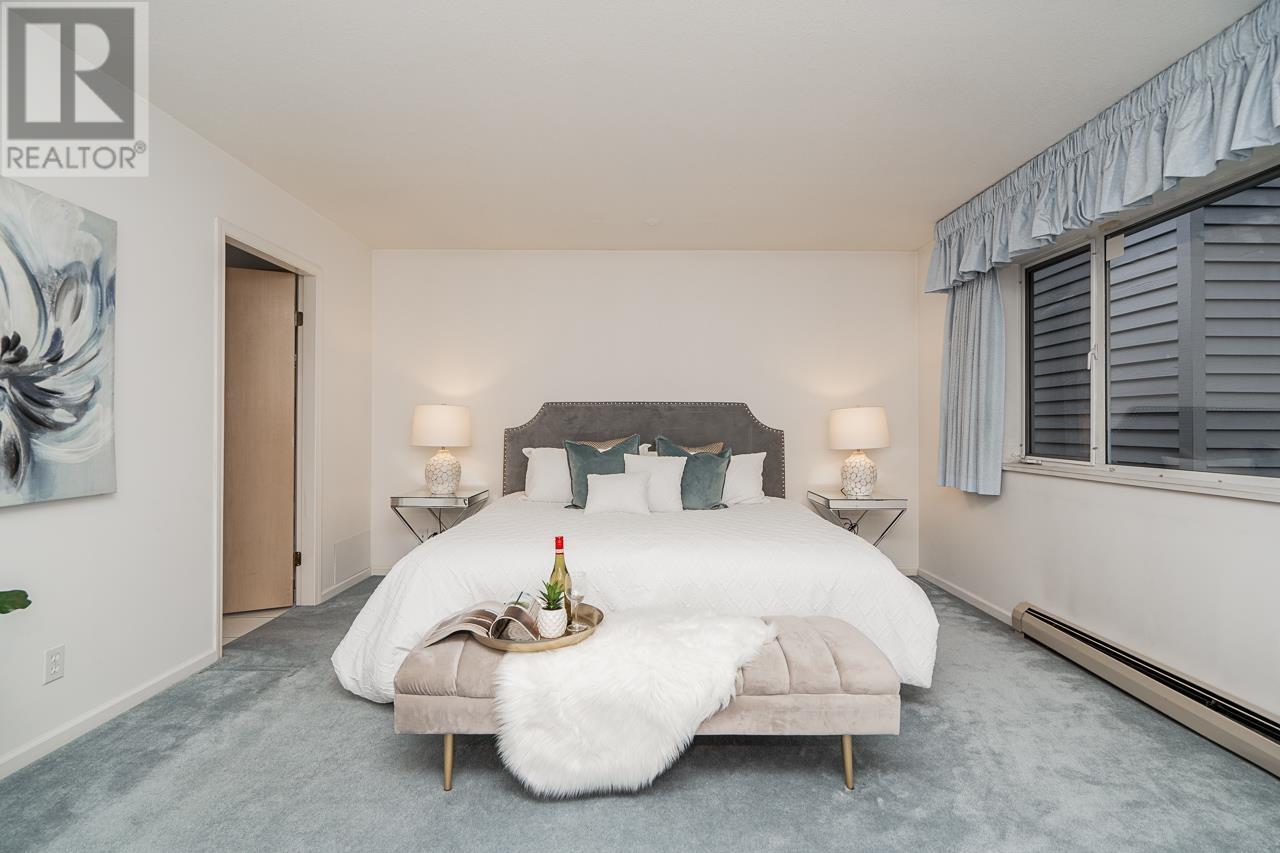 Listing Picture 16 of 38 : 825 W 23RD AVENUE, Vancouver / 溫哥華 - 魯藝地產 Yvonne Lu Group - MLS Medallion Club Member