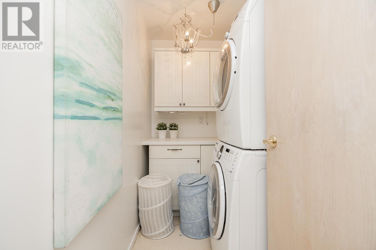 Listing Picture 31 of 38 : 825 W 23RD AVENUE, Vancouver / 溫哥華 - 魯藝地產 Yvonne Lu Group - MLS Medallion Club Member