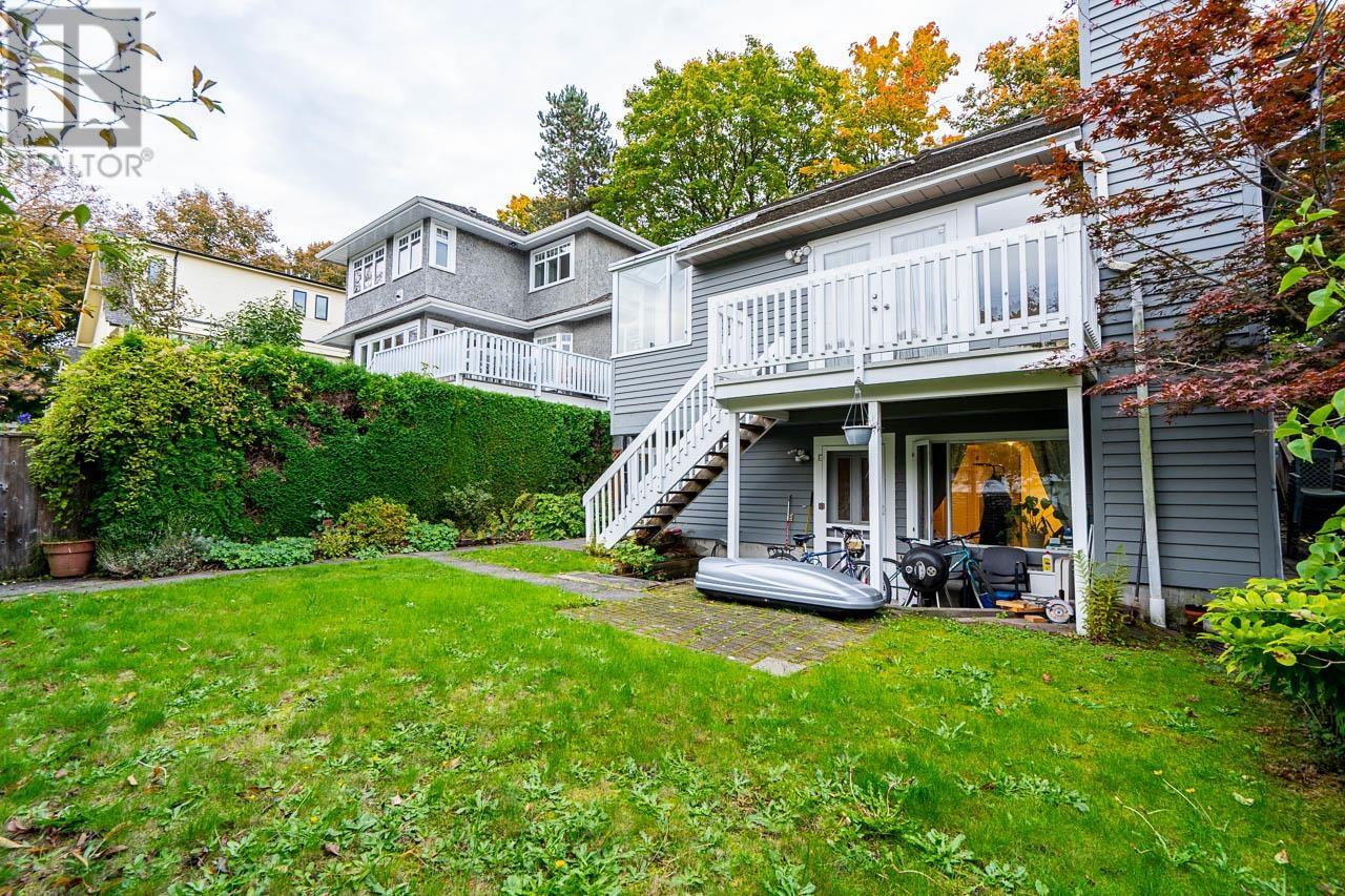 Listing Picture 37 of 38 : 825 W 23RD AVENUE, Vancouver / 溫哥華 - 魯藝地產 Yvonne Lu Group - MLS Medallion Club Member