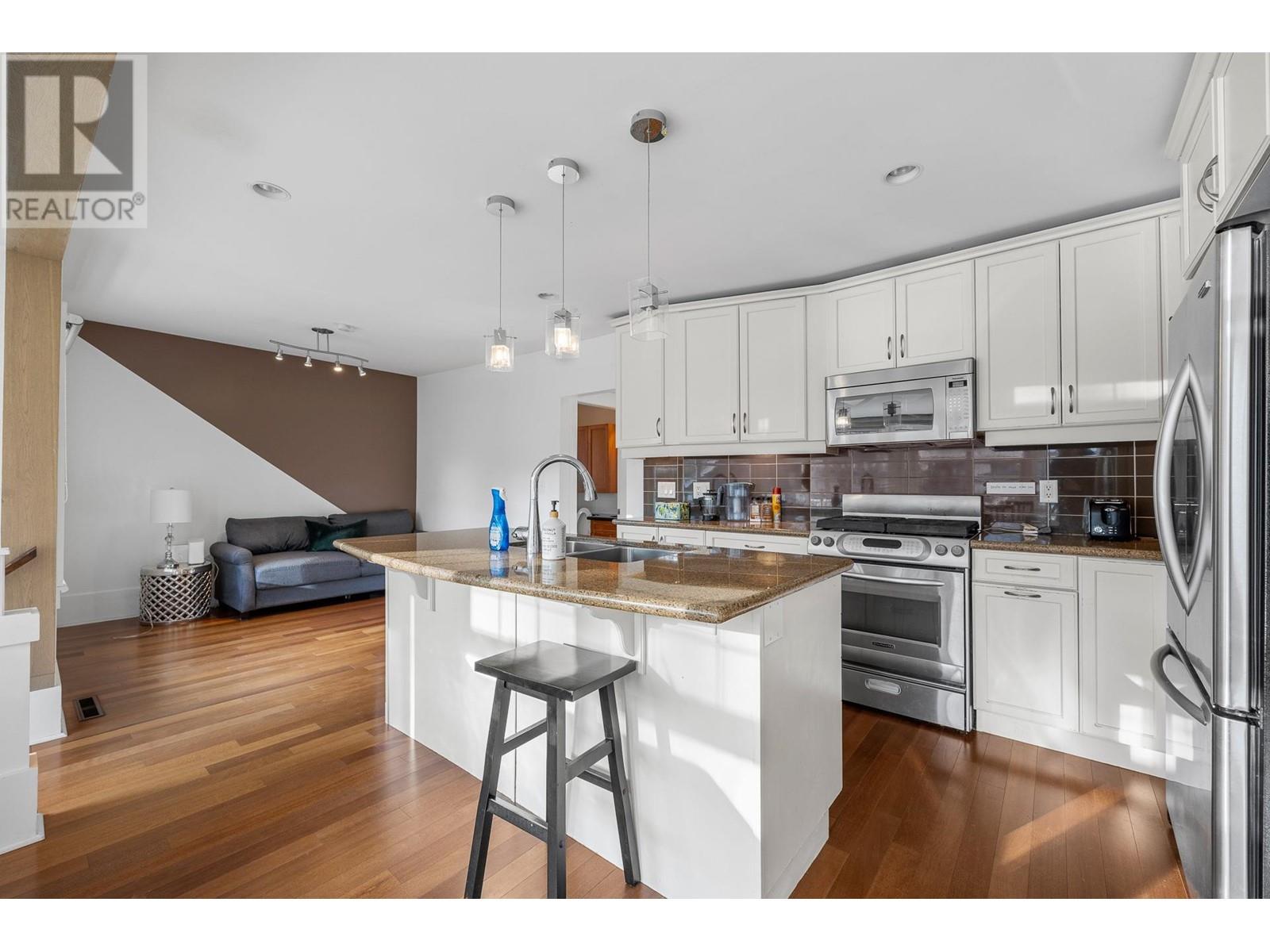 3276 W 21st Avenue, Vancouver, British Columbia  V6L 1L2 - Photo 6 - R2974353