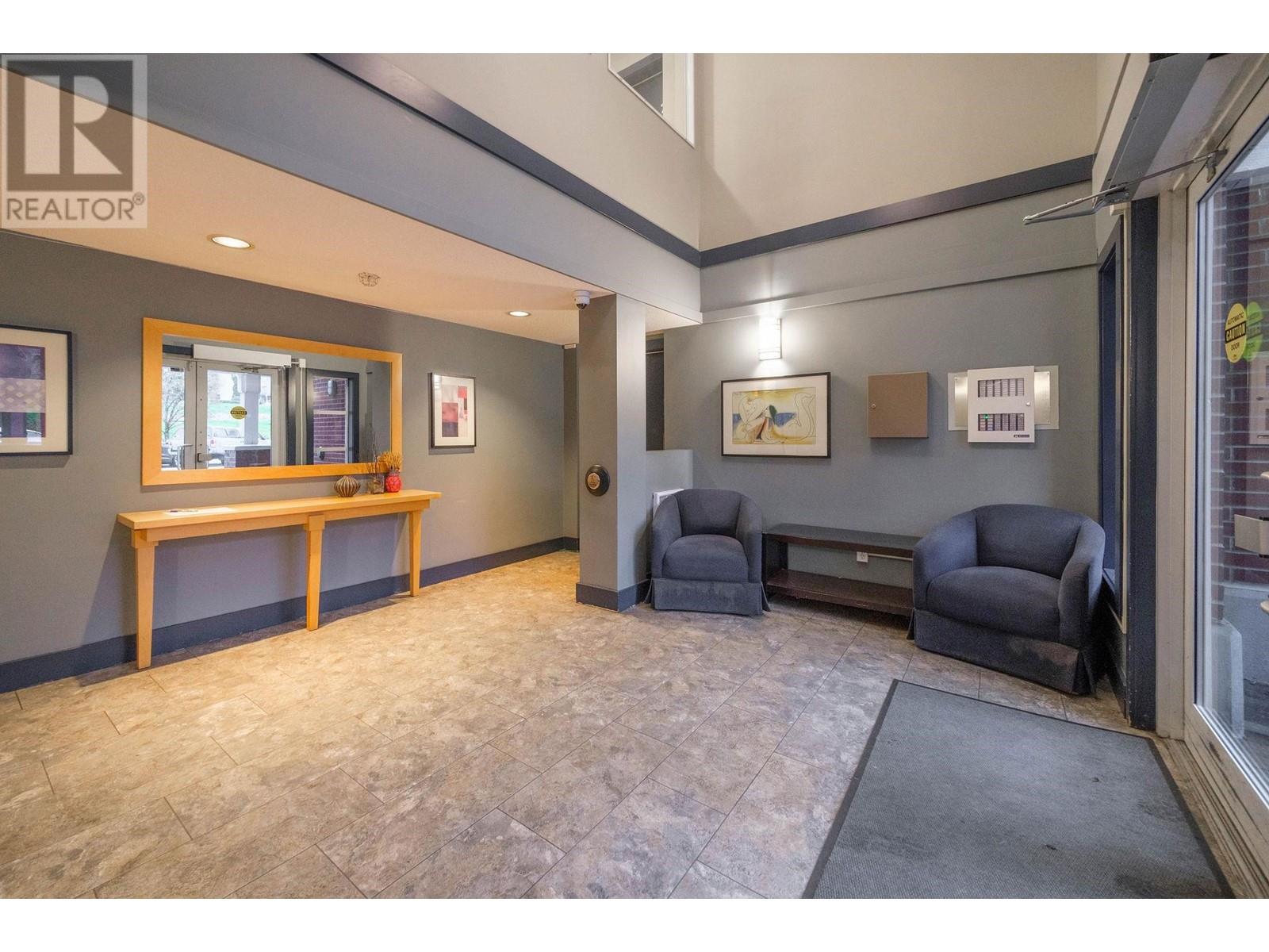 215 147 E 1ST STREET STREET, north vancouver, British Columbia