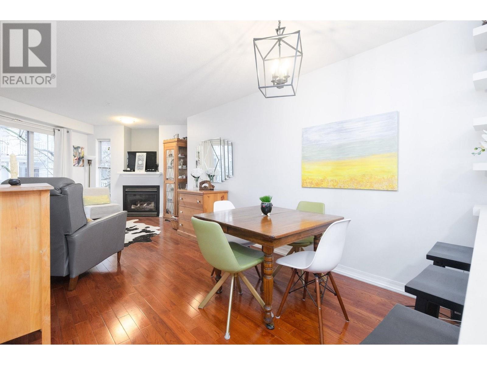 215 147 E 1st Street Street, North Vancouver, British Columbia  V7L 1B2 - Photo 16 - R2974512