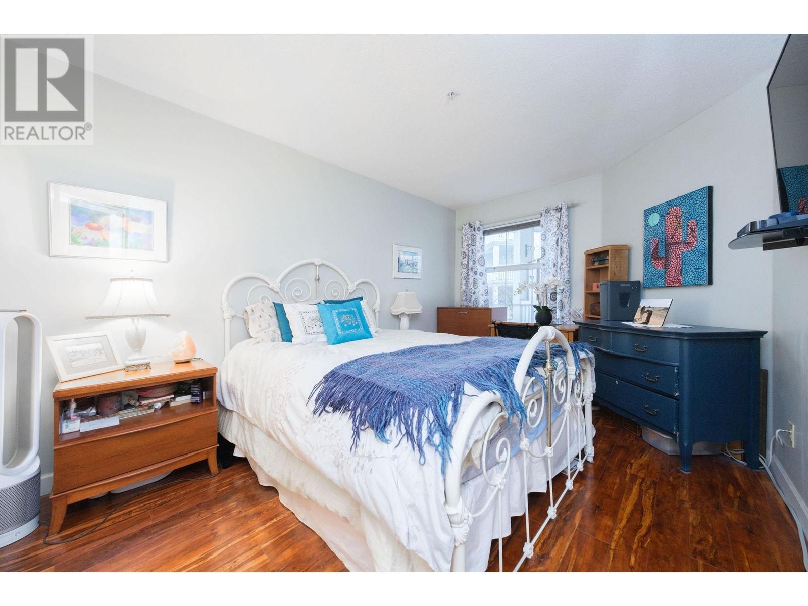 215 147 E 1st Street Street, North Vancouver, British Columbia  V7L 1B2 - Photo 17 - R2974512