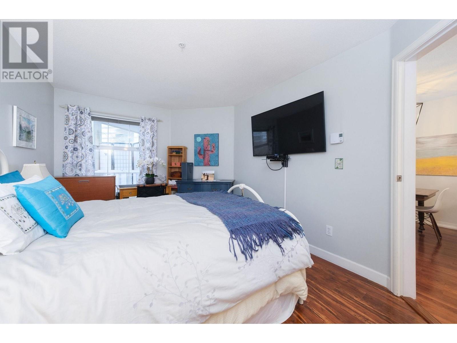 215 147 E 1st Street Street, North Vancouver, British Columbia  V7L 1B2 - Photo 19 - R2974512