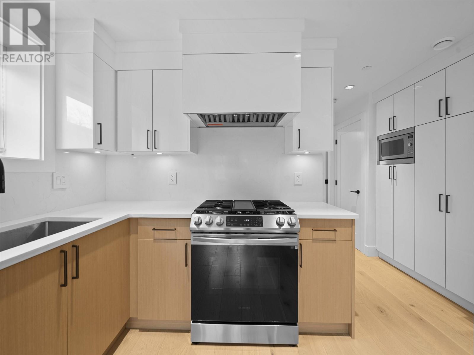 1824 W 12th Avenue, Vancouver, British Columbia  V6J 2E8 - Photo 13 - R2974540