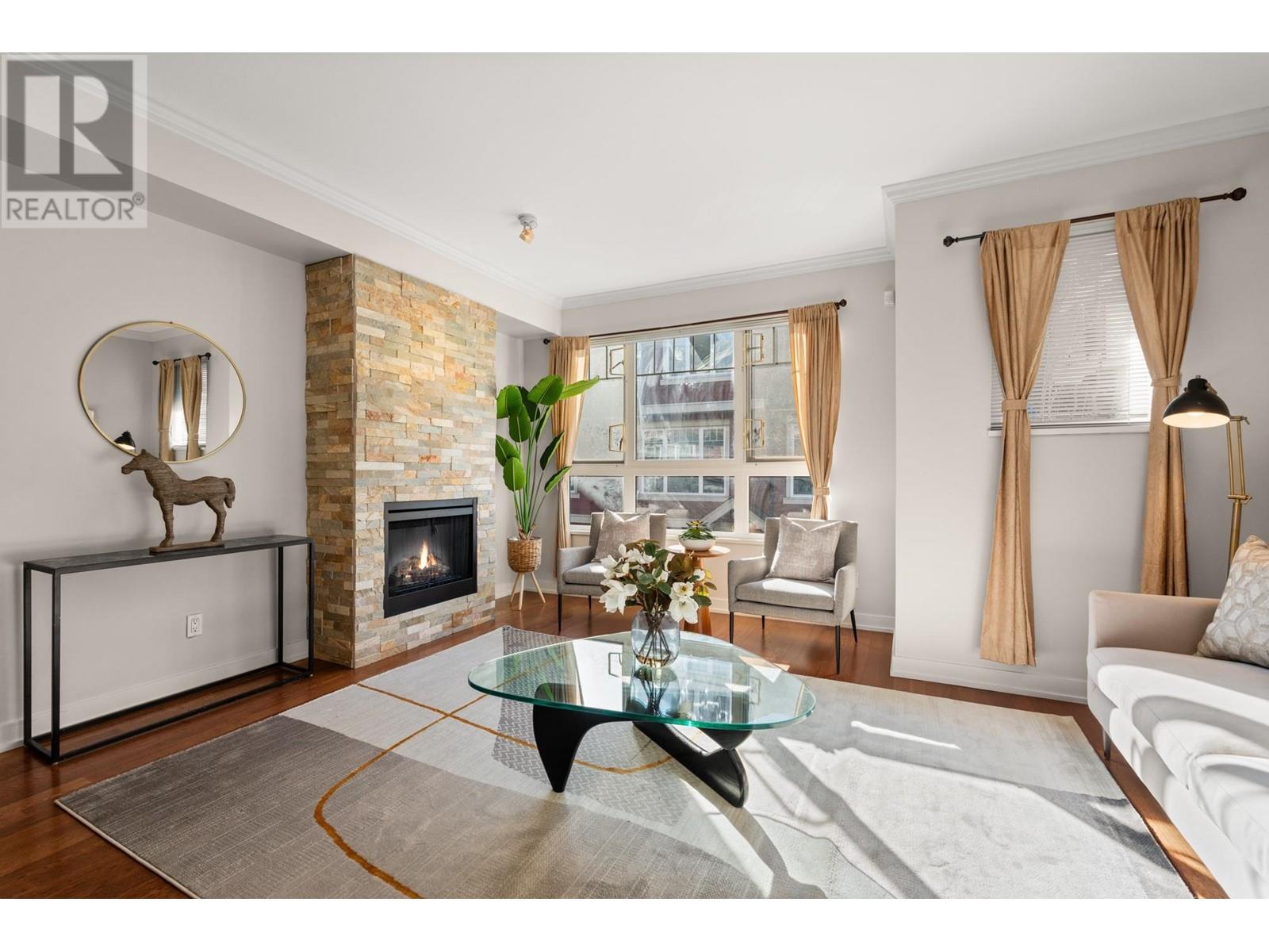 Listing Picture 7 of 36 : 7 6188 BIRCH STREET, Richmond / 烈治文 - 魯藝地產 Yvonne Lu Group - MLS Medallion Club Member