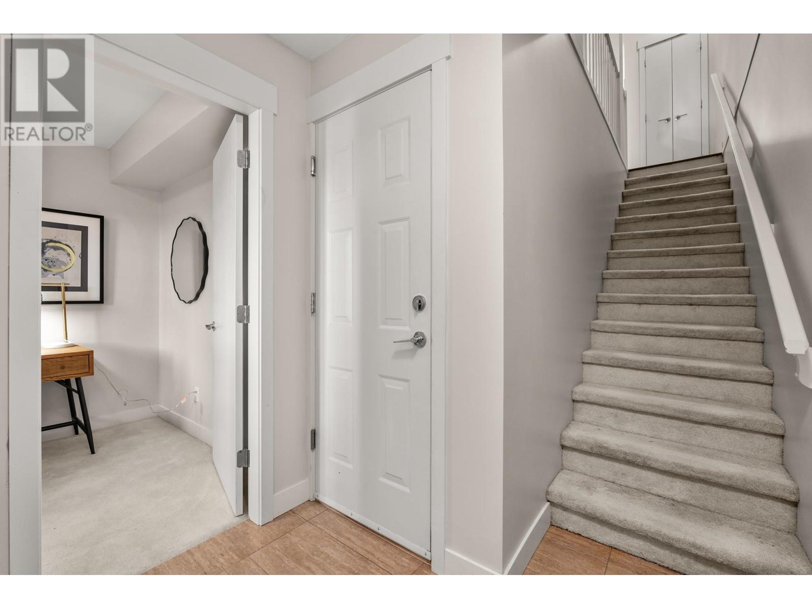 Listing Picture 5 of 36 : 7 6188 BIRCH STREET, Richmond / 烈治文 - 魯藝地產 Yvonne Lu Group - MLS Medallion Club Member