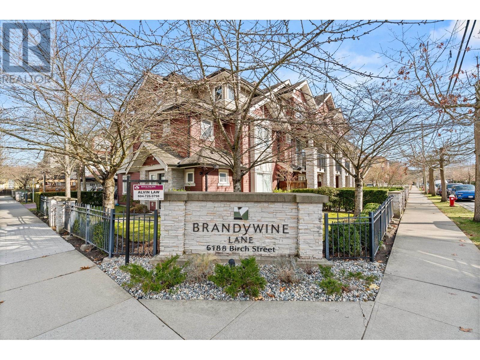 Listing Picture 2 of 36 : 7 6188 BIRCH STREET, Richmond / 烈治文 - 魯藝地產 Yvonne Lu Group - MLS Medallion Club Member
