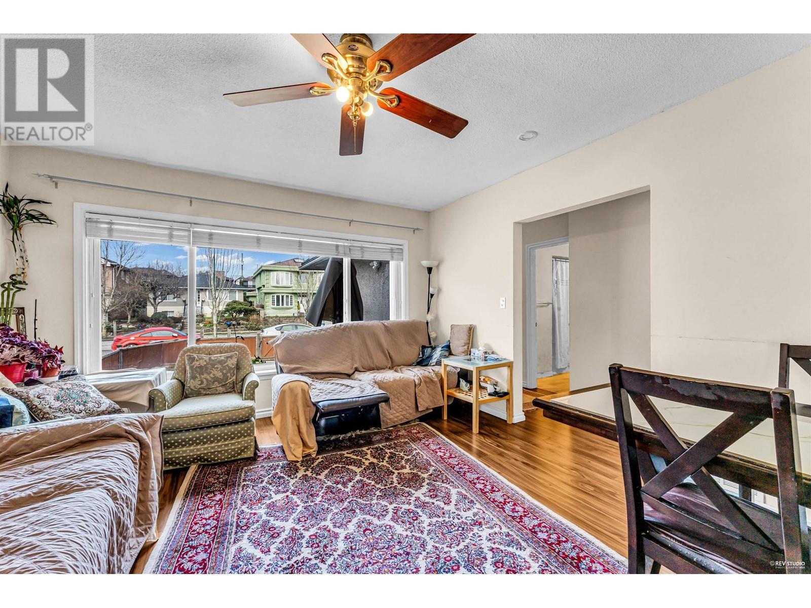 Listing Picture 7 of 23 : 986 E 57TH AVENUE, Vancouver / 溫哥華 - 魯藝地產 Yvonne Lu Group - MLS Medallion Club Member