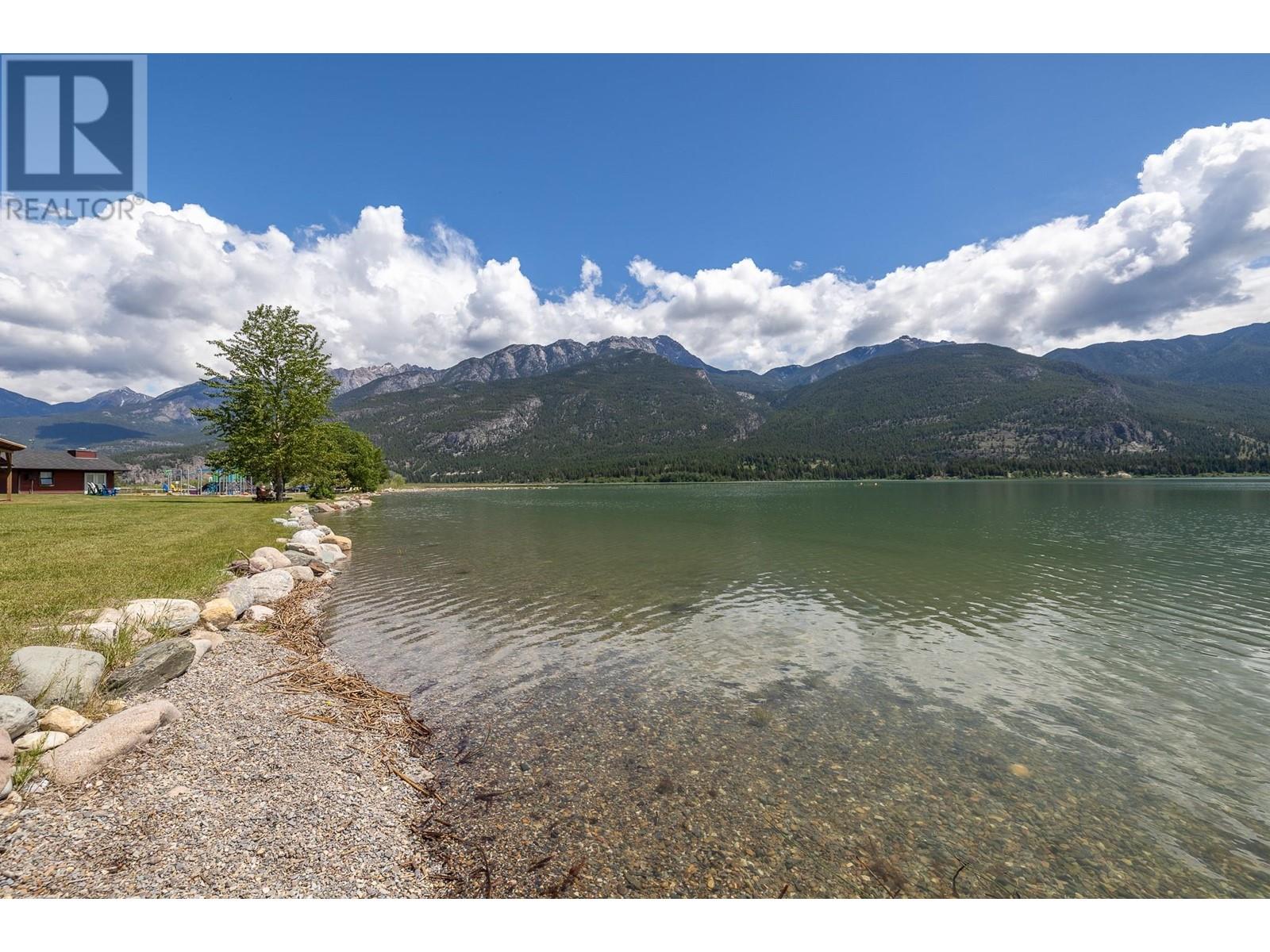 4661 Columere Road, Fairmont Hot Springs, British Columbia  V0B 1L2 - Photo 11 - 10337843