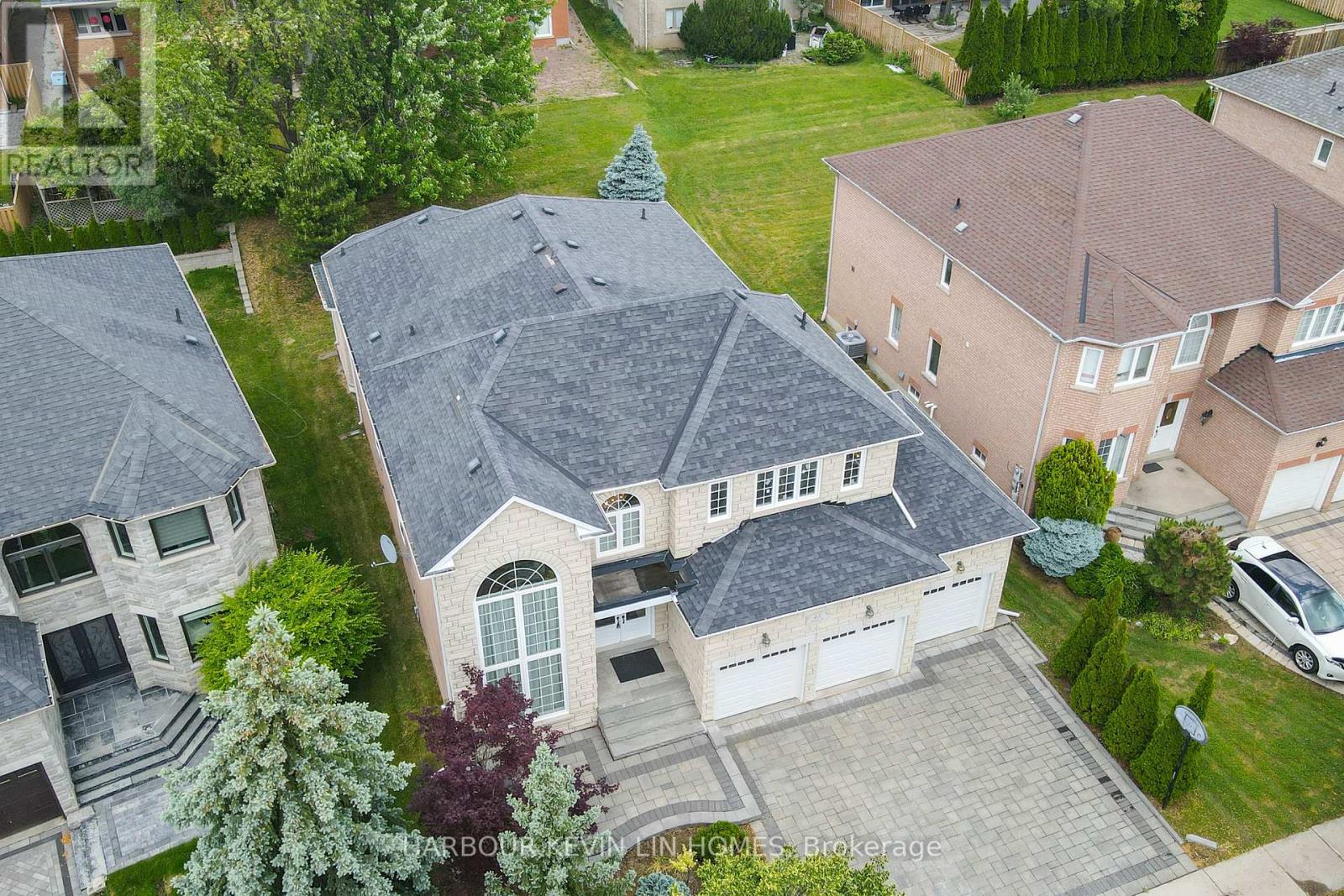 Property at 45 HENRICKS CRESCENT image 3